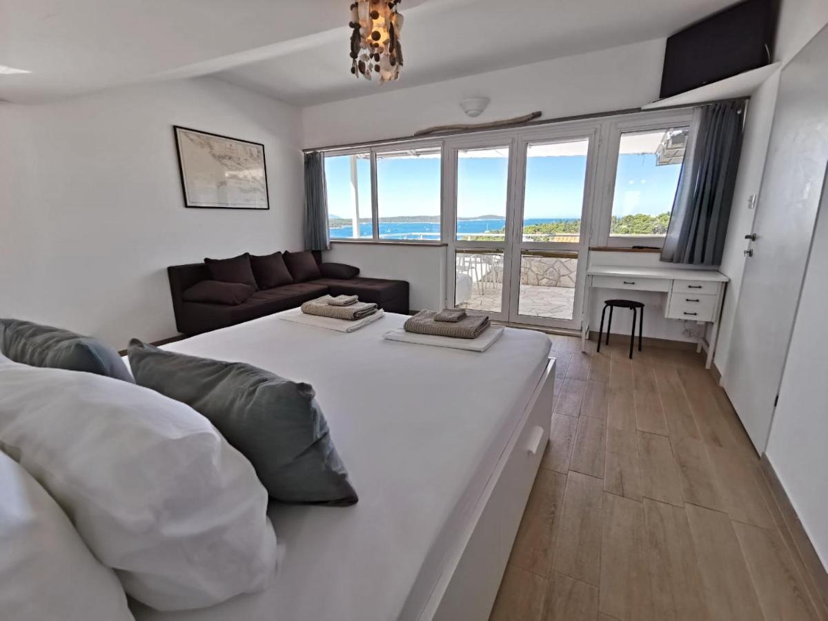 Spectacular Penthouse In Hvar Centre Apartman